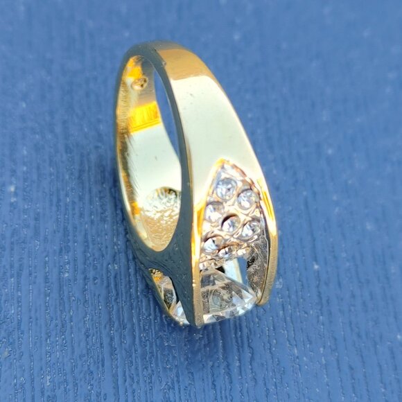 Swarovski Crystal Ring, Gold Plated, Swan Signed, Size 9 - Picture 8 of 16